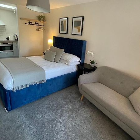 Cannock Hotel Apartments Εξωτερικό φωτογραφία