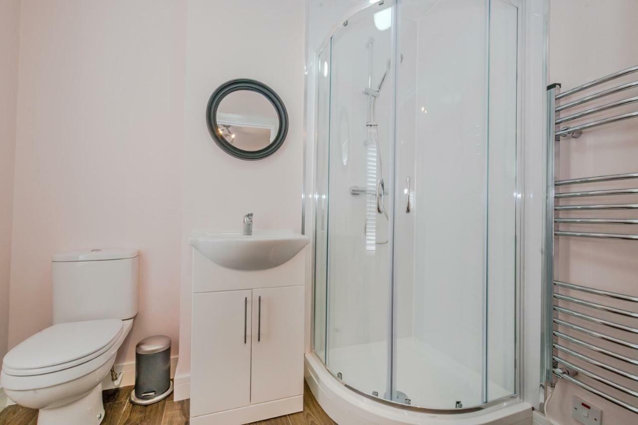 Cannock Hotel Apartments Εξωτερικό φωτογραφία