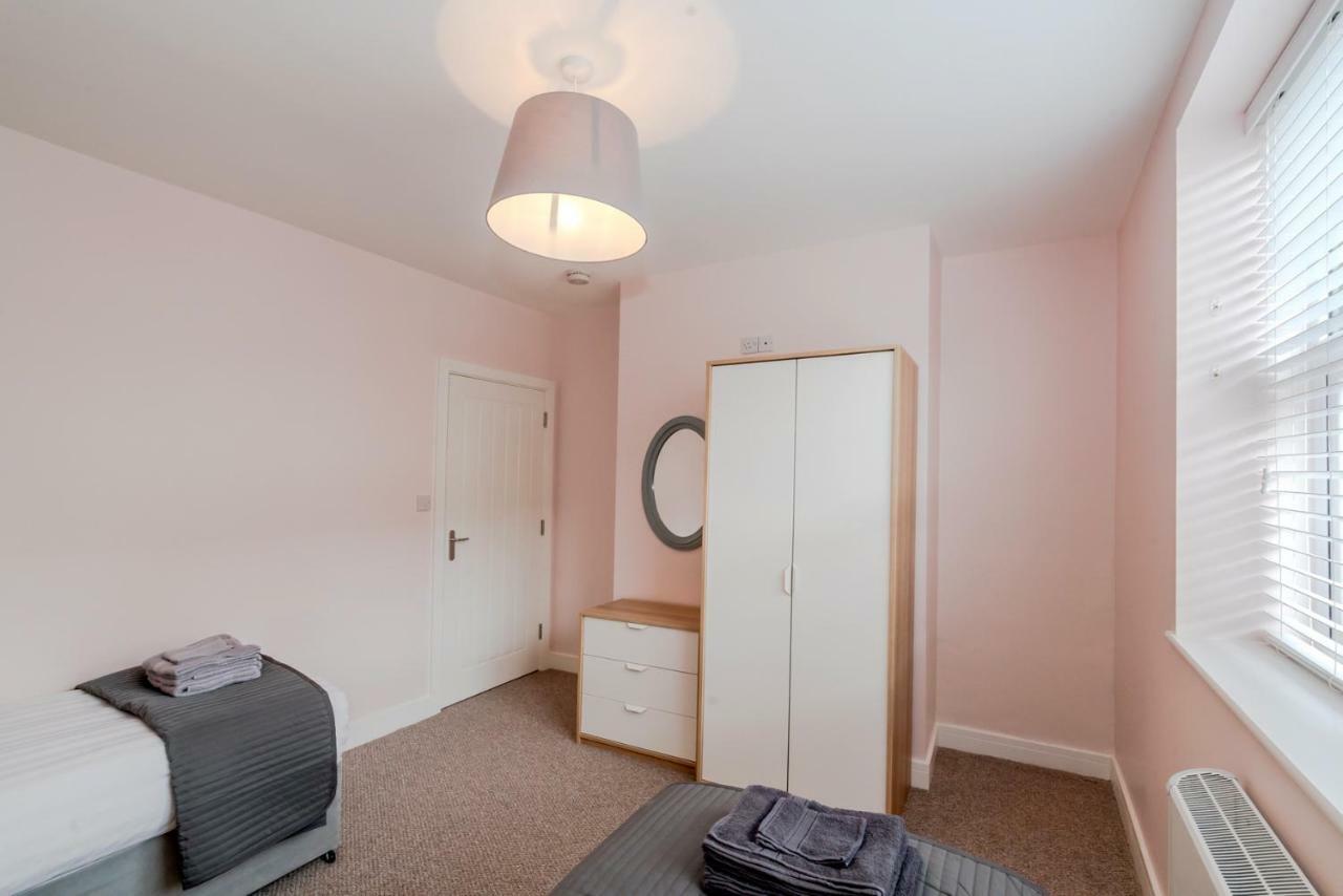 Cannock Hotel Apartments Εξωτερικό φωτογραφία