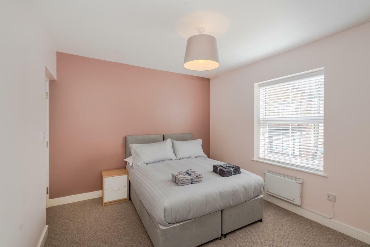 Cannock Hotel Apartments Εξωτερικό φωτογραφία
