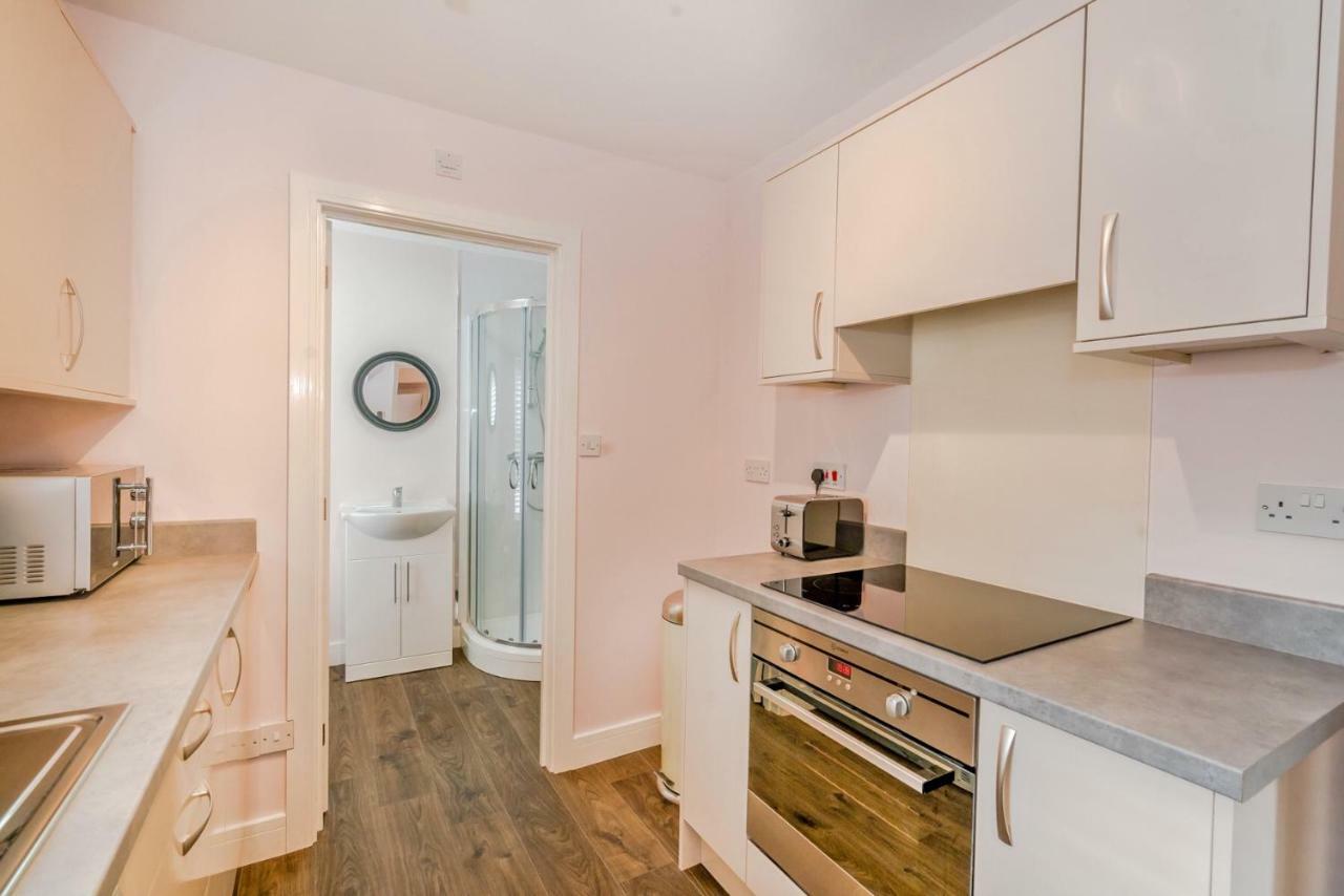 Cannock Hotel Apartments Εξωτερικό φωτογραφία