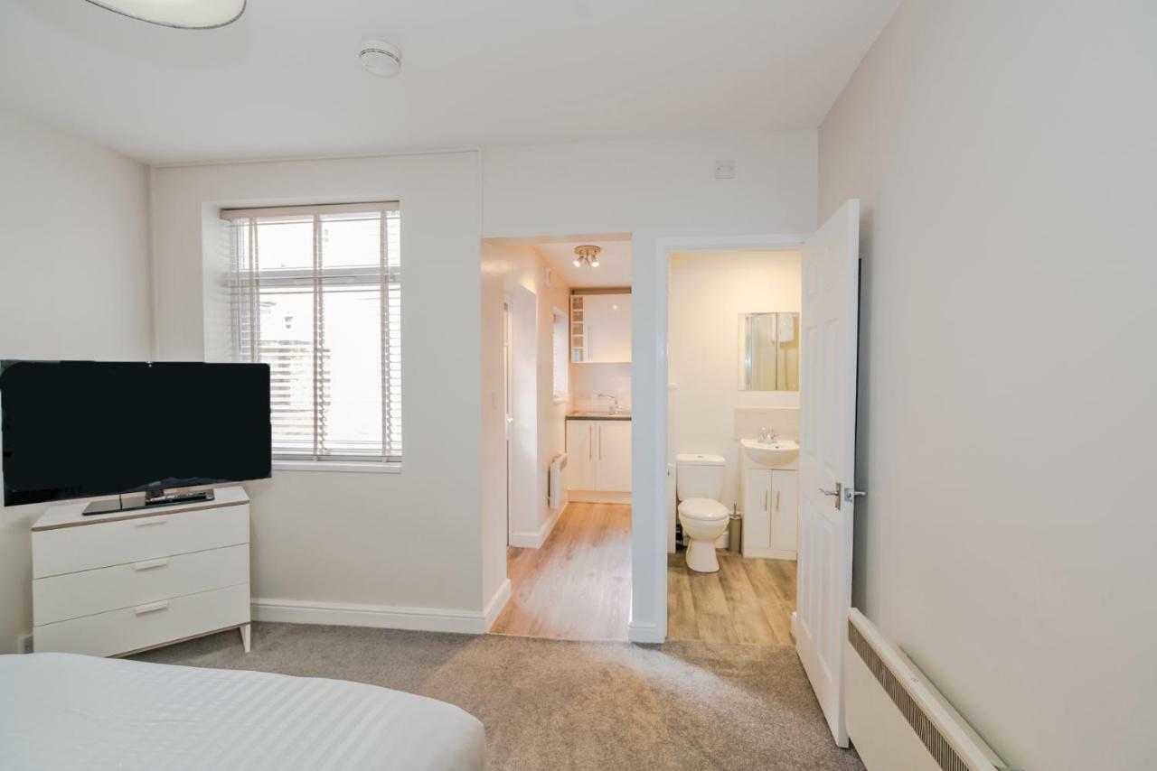 Cannock Hotel Apartments Εξωτερικό φωτογραφία